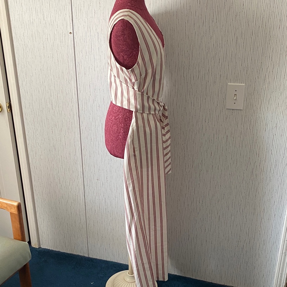 Madison Sz Large Jump Suit Red White Striped Wrap Around Tie Front with Pockets - Picture 12 of 12